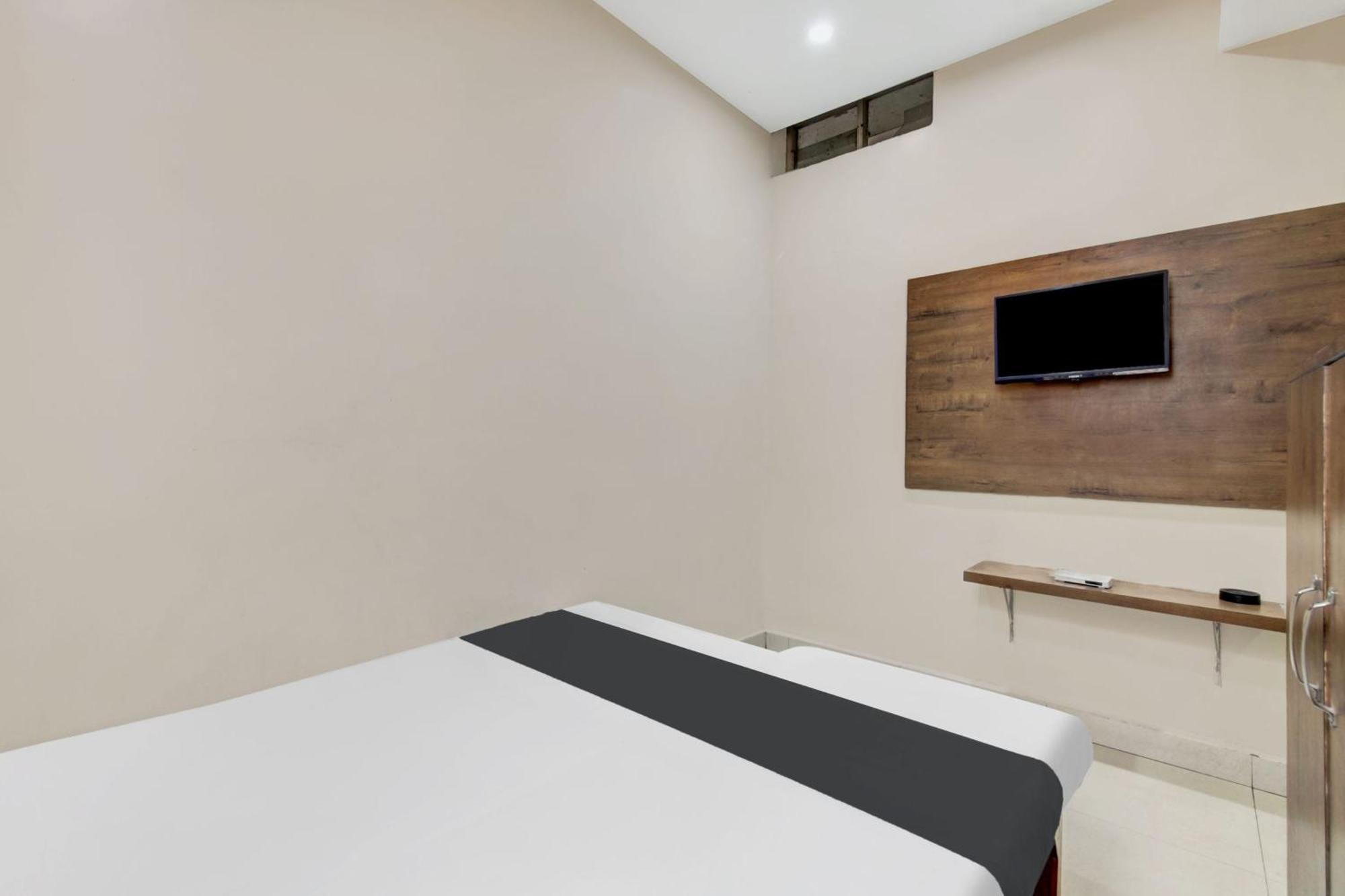 Hotel Spot On Shree Ram Residency Hubballi-Dharwar Zewnętrze zdjęcie